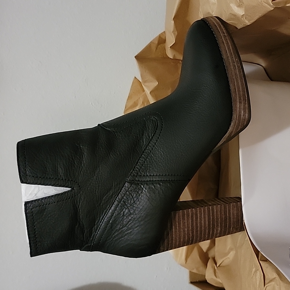 Lucky Brand boots